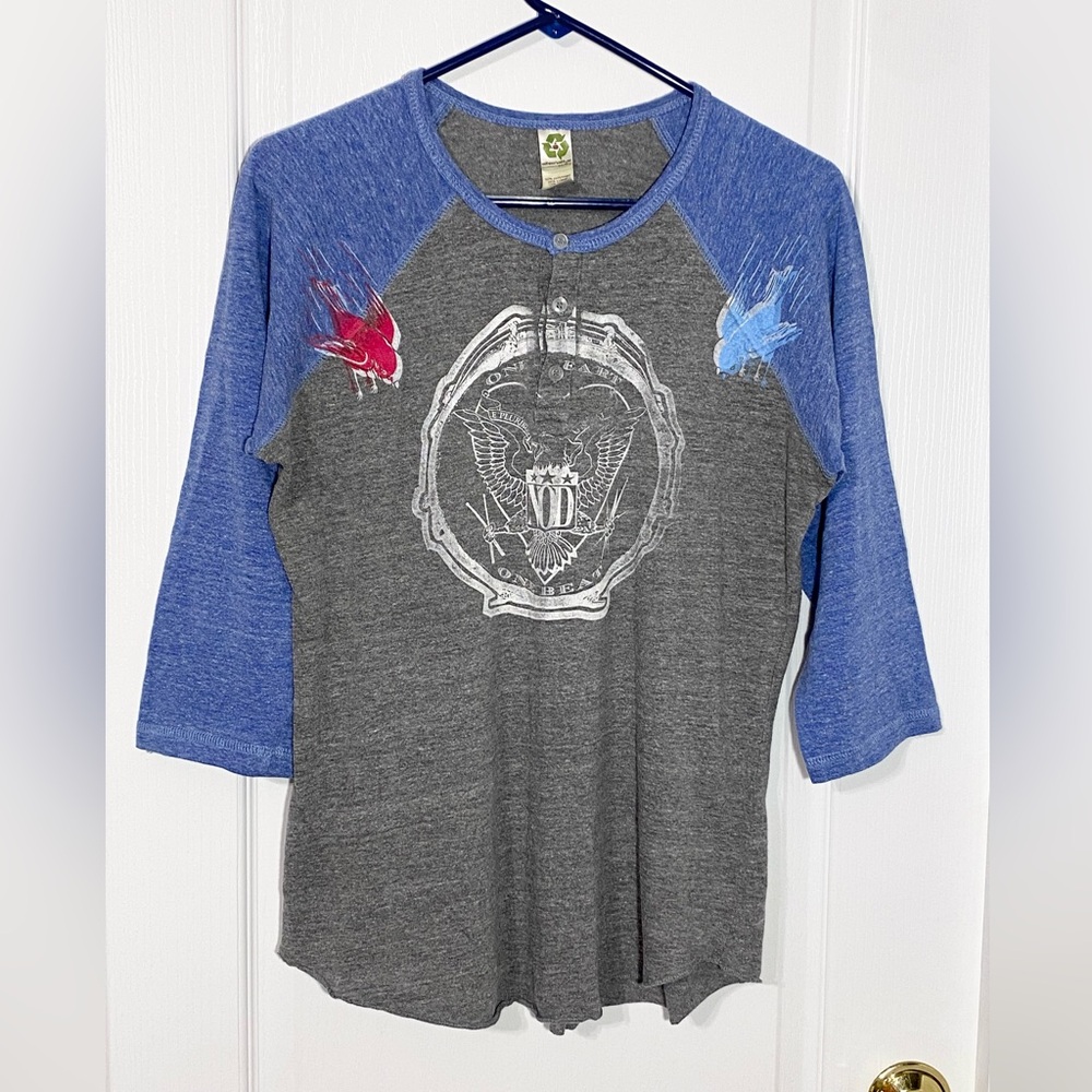 Alternative Earth Front Back Graphic 3/4 Sleeve Raglan Henley Tee Blue Gray L